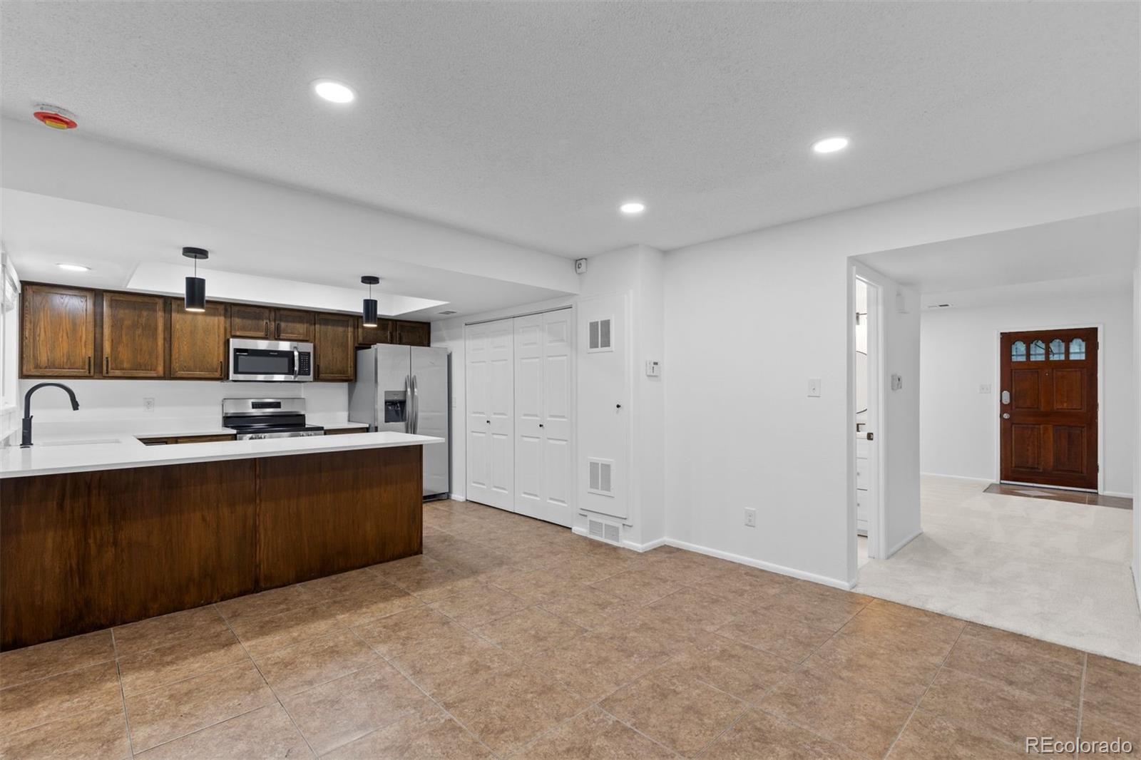 MLS Image #5 for 9210 e mansfield avenue,denver, Colorado