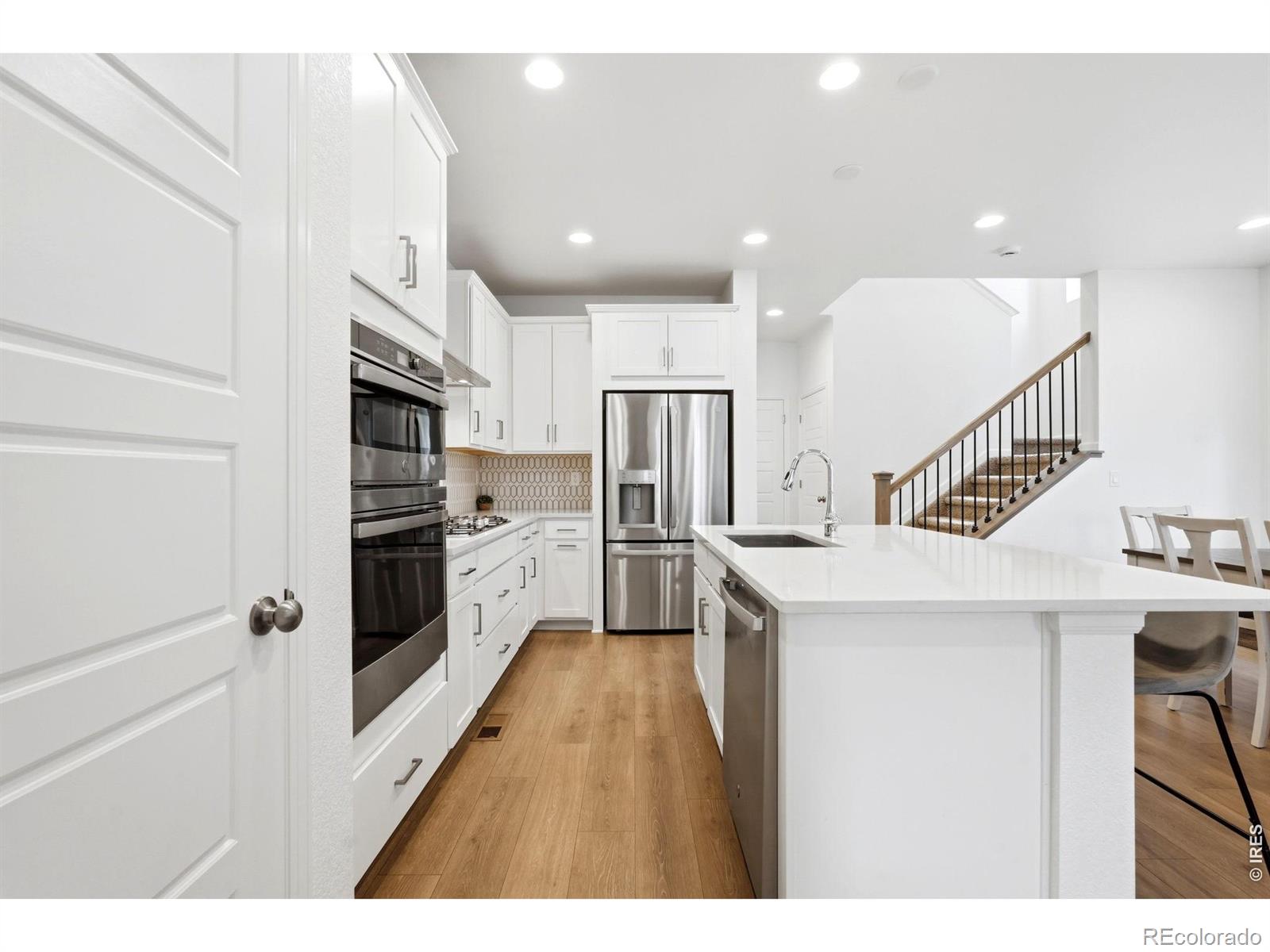 MLS Image #5 for 9915  matchless street,littleton, Colorado