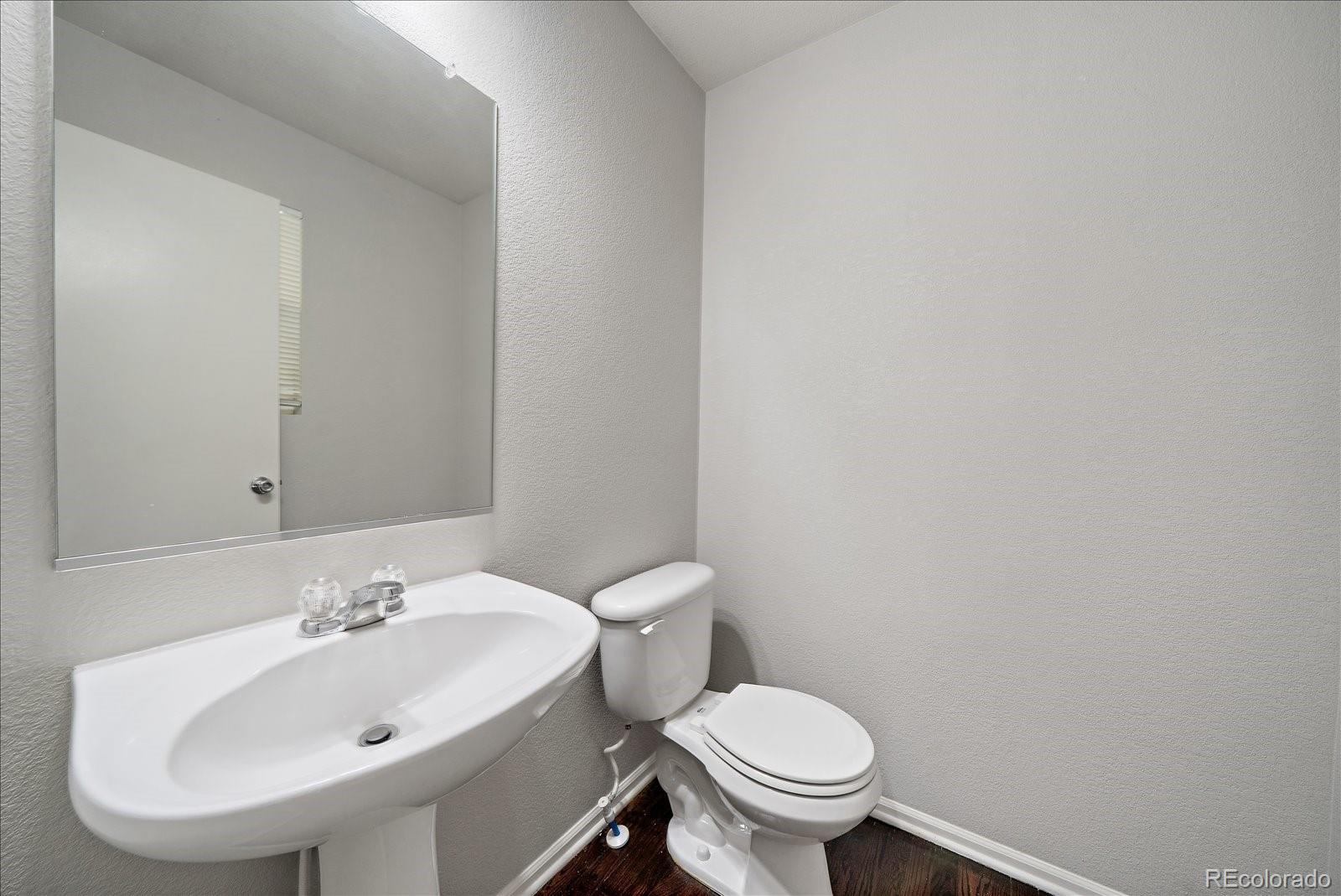 MLS Image #11 for 8140 e 29th place,denver, Colorado