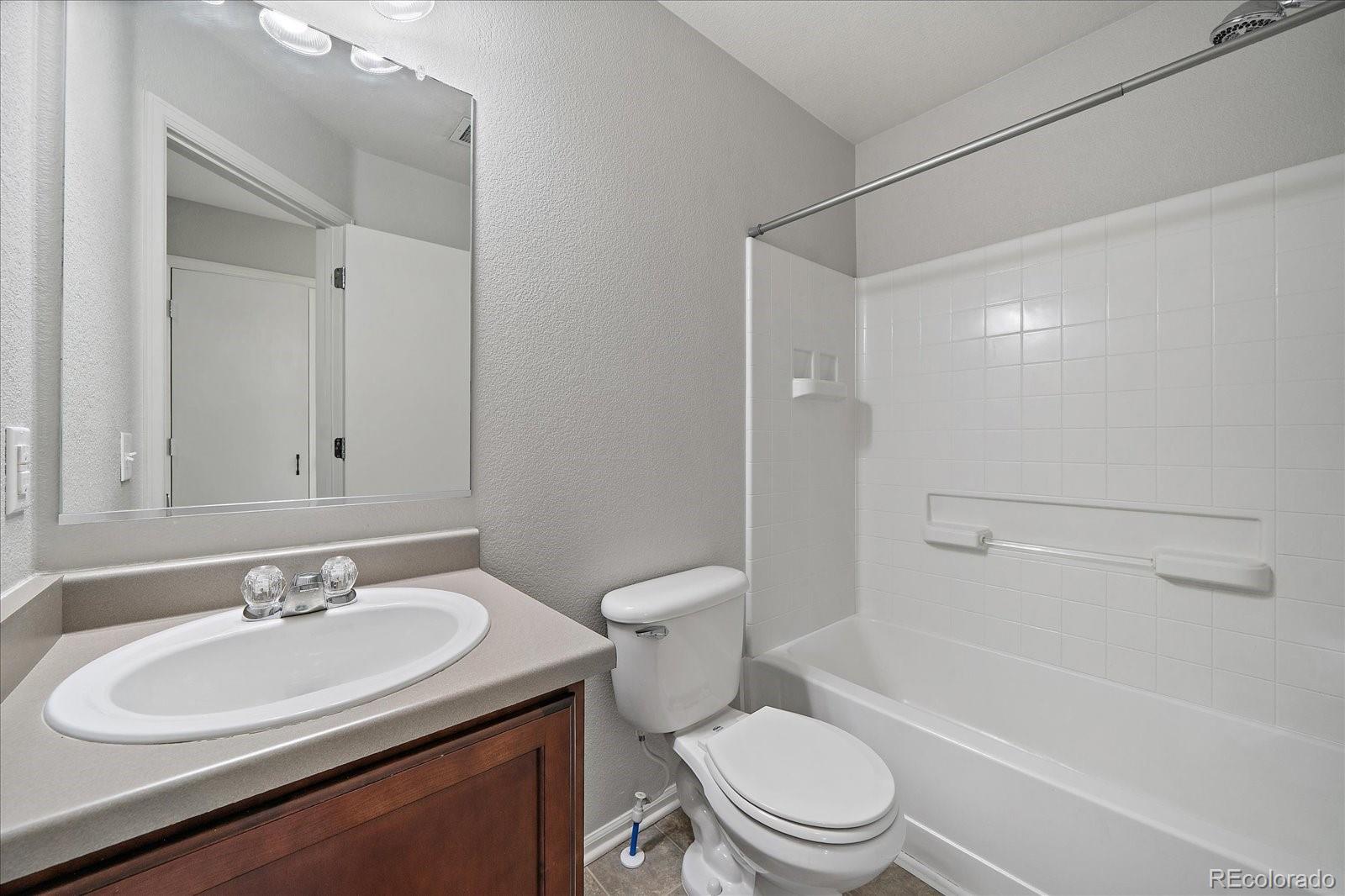 MLS Image #18 for 8140 e 29th place,denver, Colorado