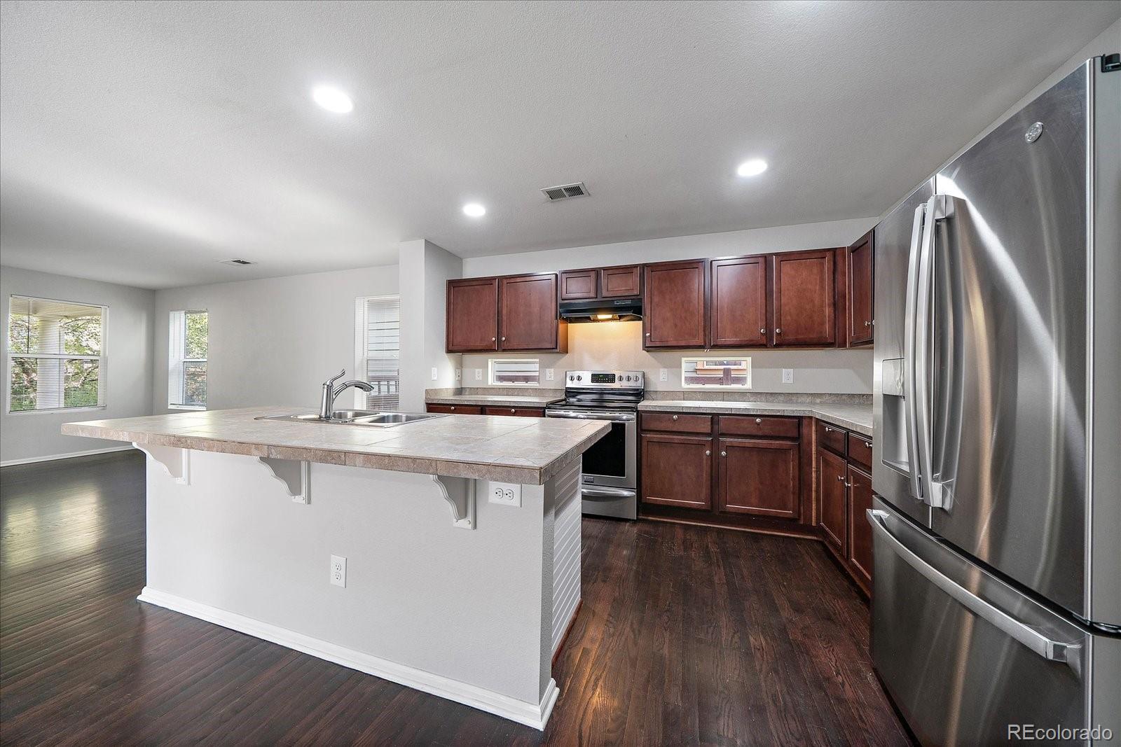 MLS Image #8 for 8140 e 29th place,denver, Colorado