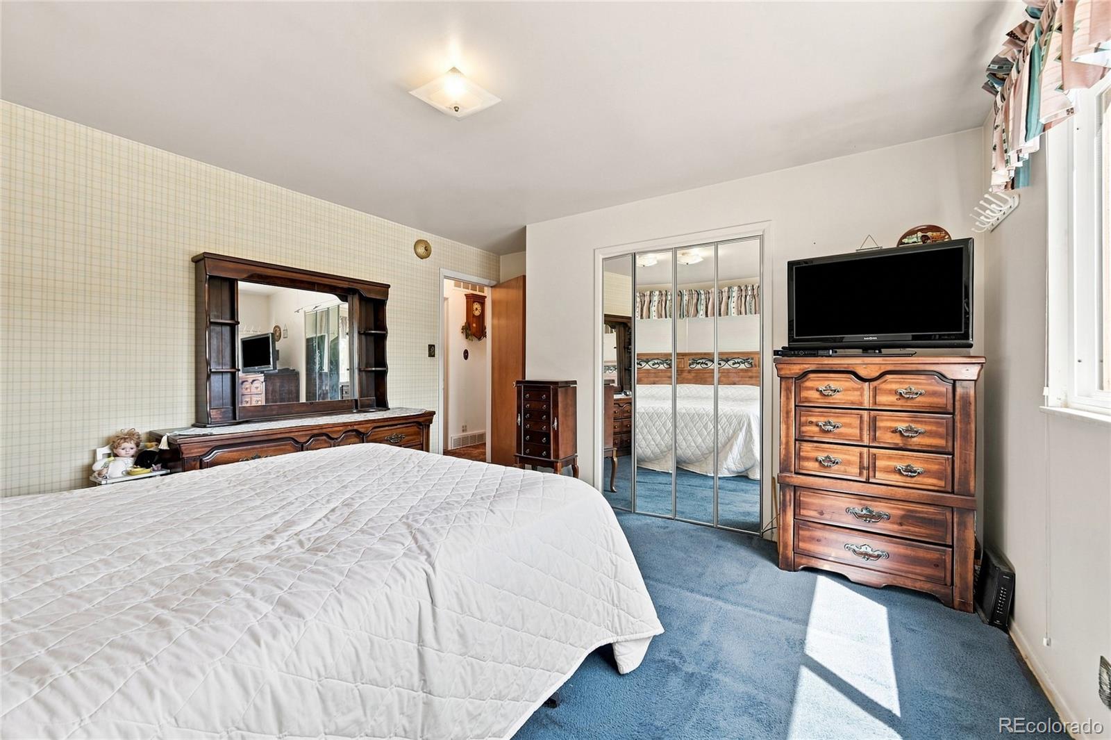 MLS Image #13 for 11937  lafayette street,denver, Colorado