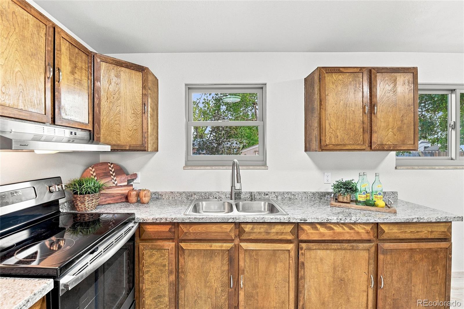MLS Image #8 for 13082  randolph place,denver, Colorado