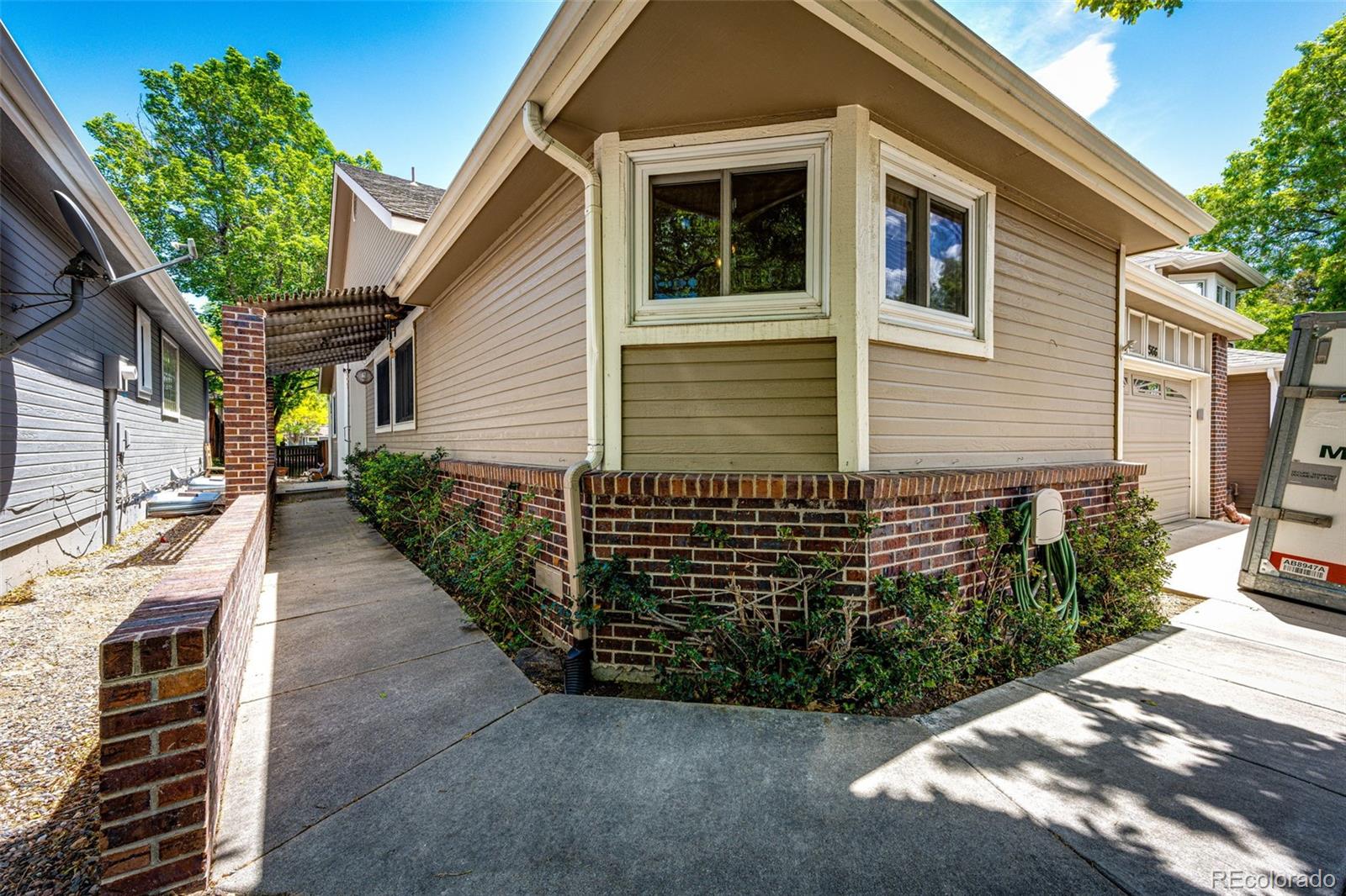 MLS Image #0 for 2566 s independence court,lakewood, Colorado