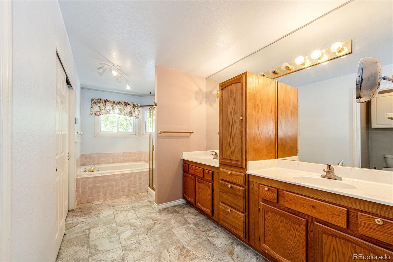 MLS Image #16 for 2566 s independence court,lakewood, Colorado