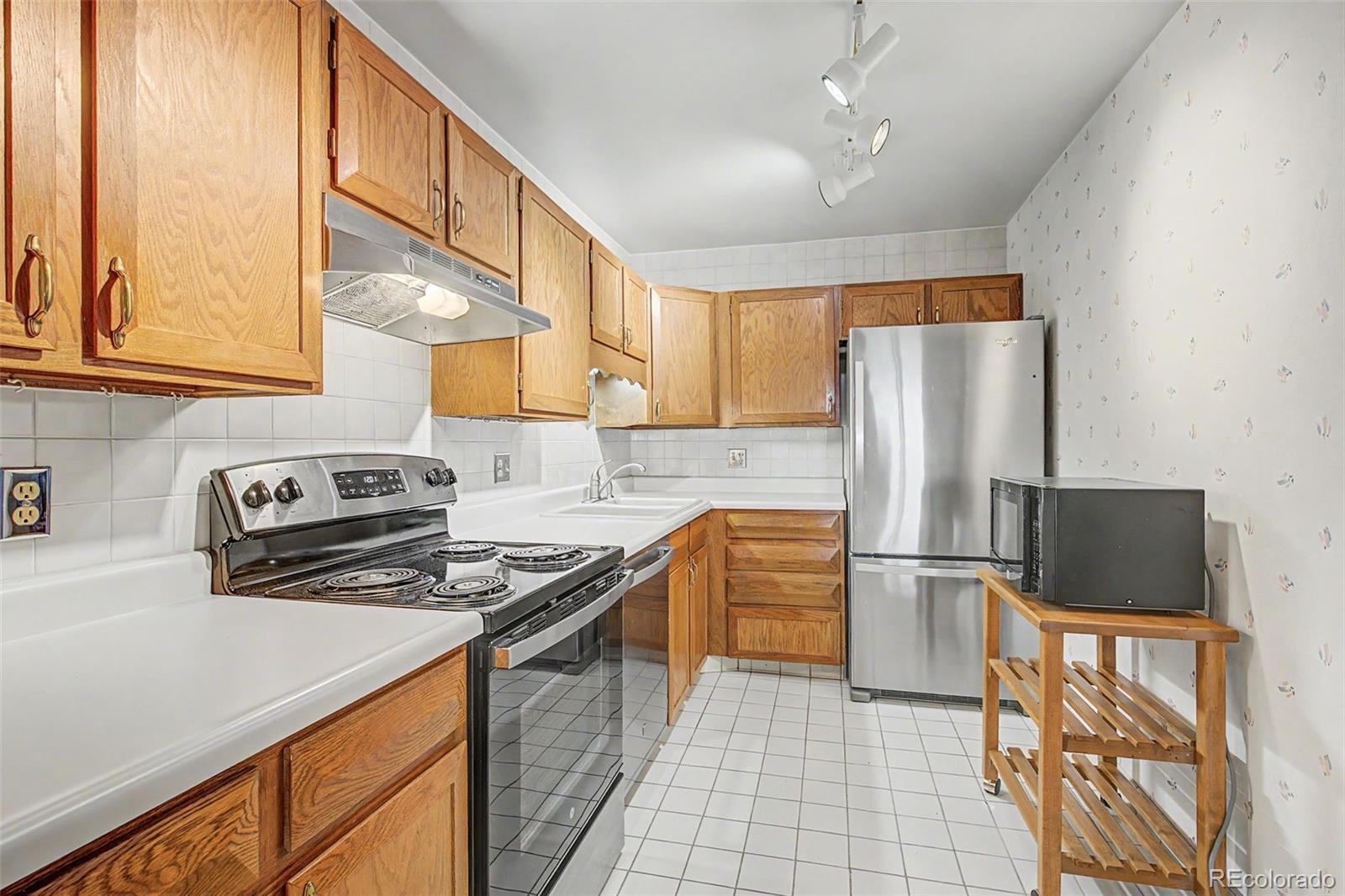 MLS Image #8 for 13635 e bates avenue,aurora, Colorado