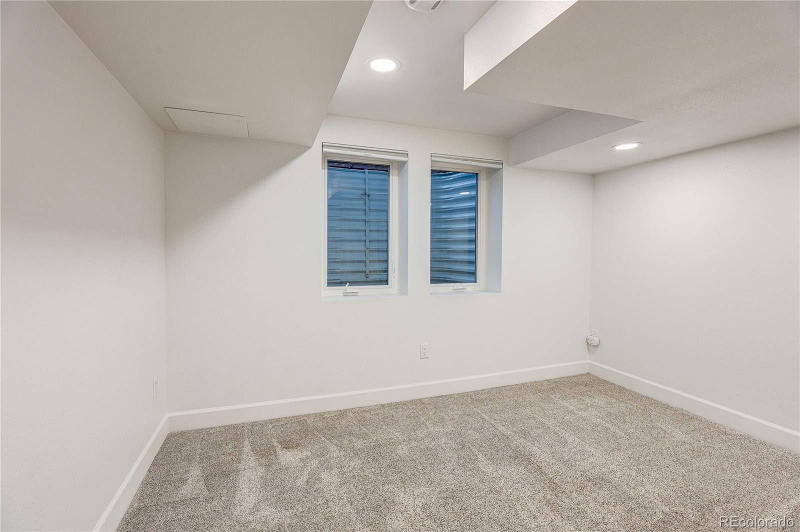 MLS Image #16 for 7703 s elizabeth way,littleton, Colorado