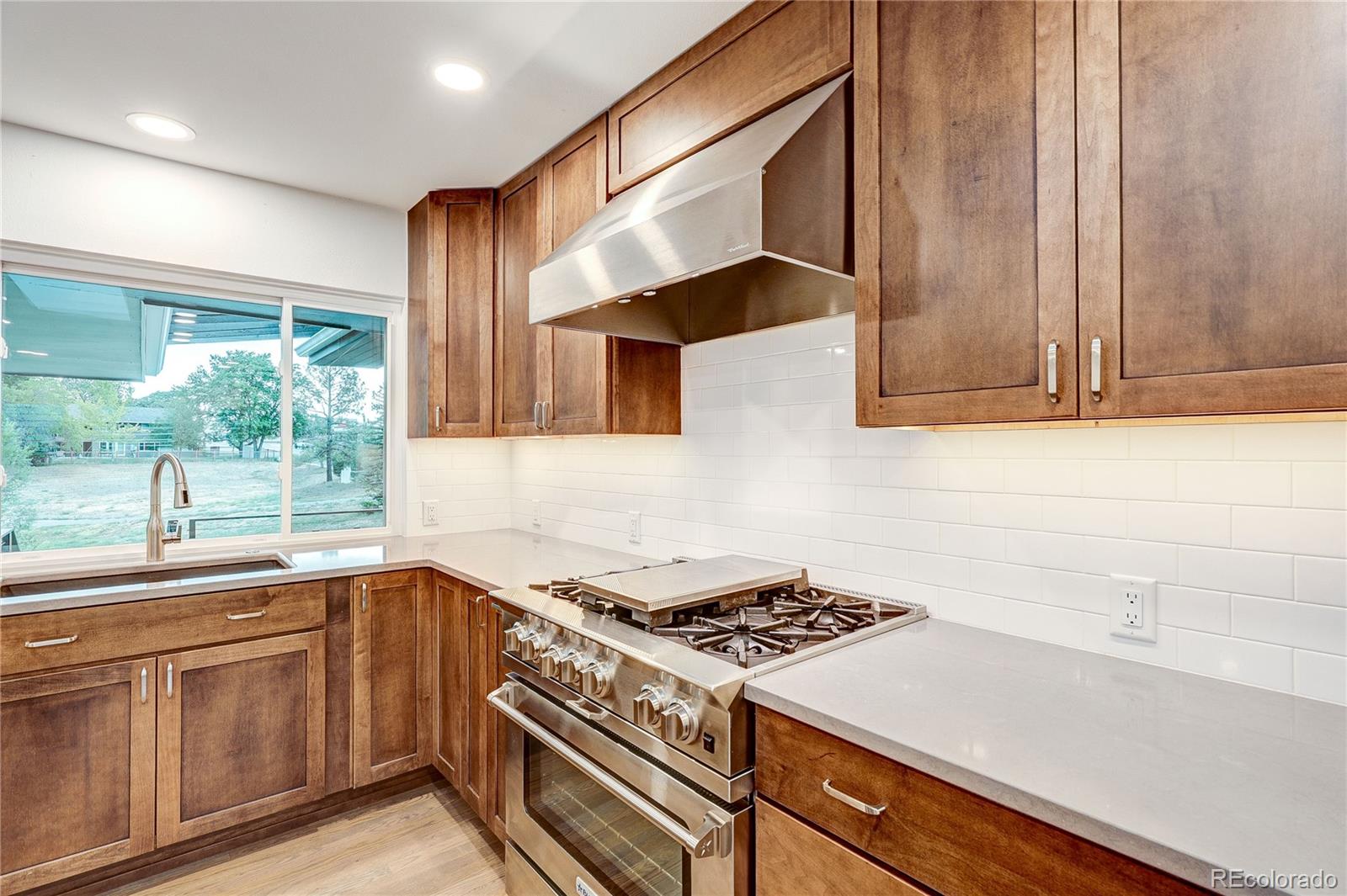 MLS Image #5 for 7703 s elizabeth way,littleton, Colorado