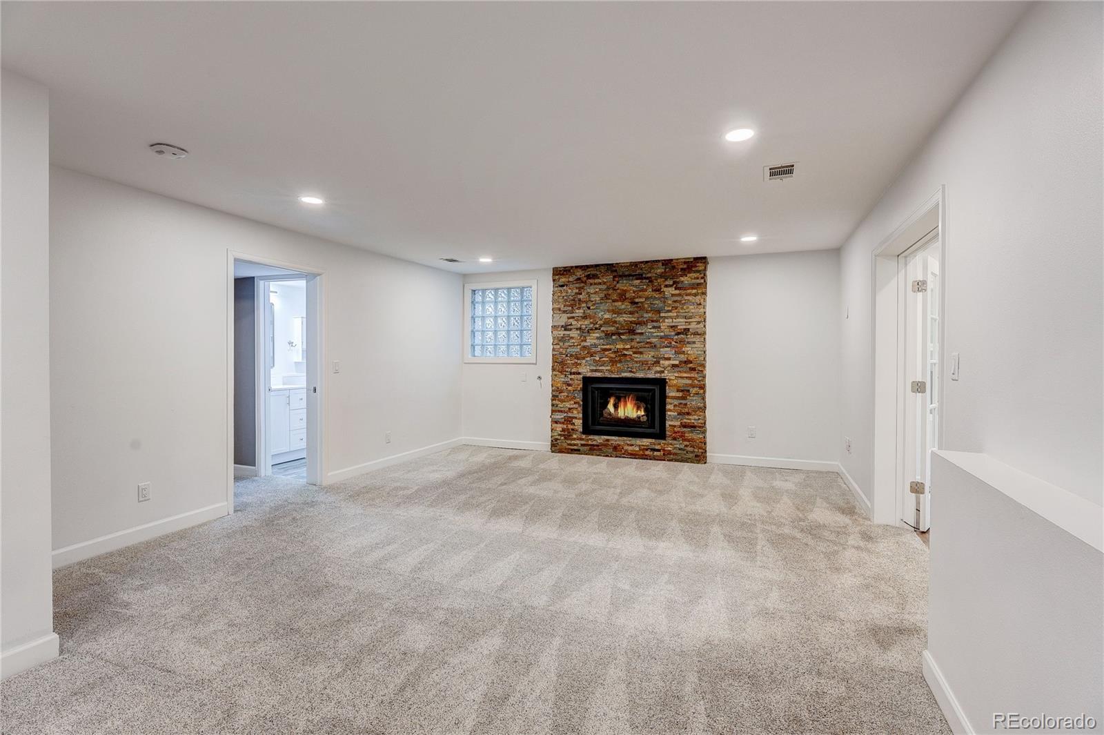 MLS Image #9 for 7703 s elizabeth way,littleton, Colorado