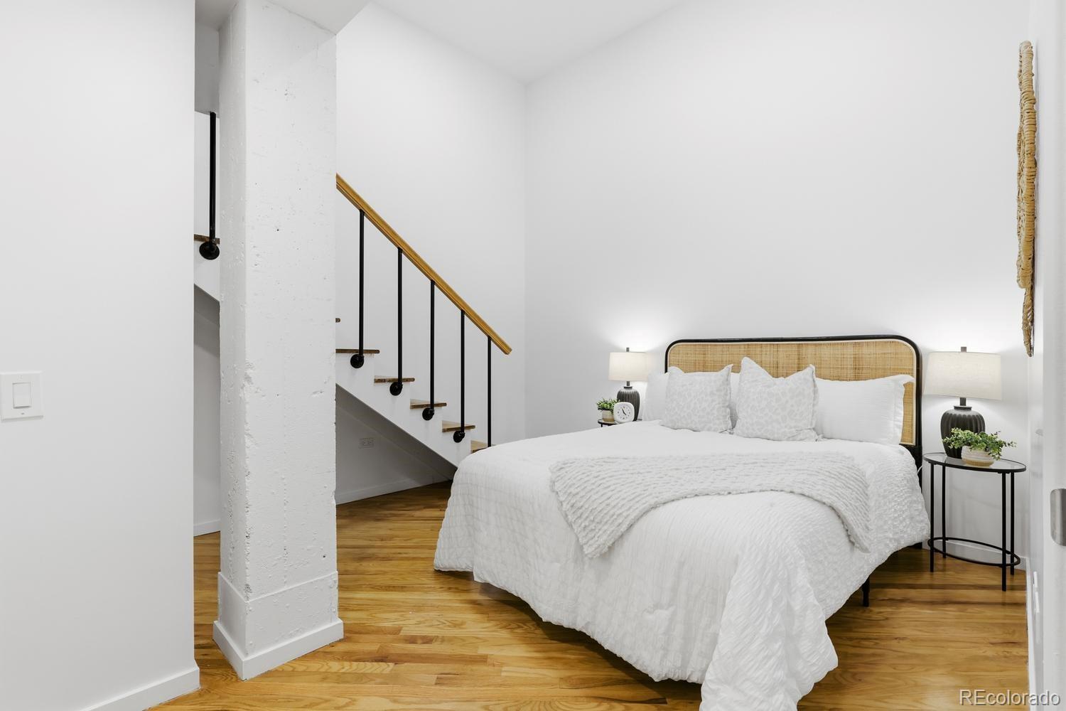 MLS Image #13 for 720  16th street 520,denver, Colorado