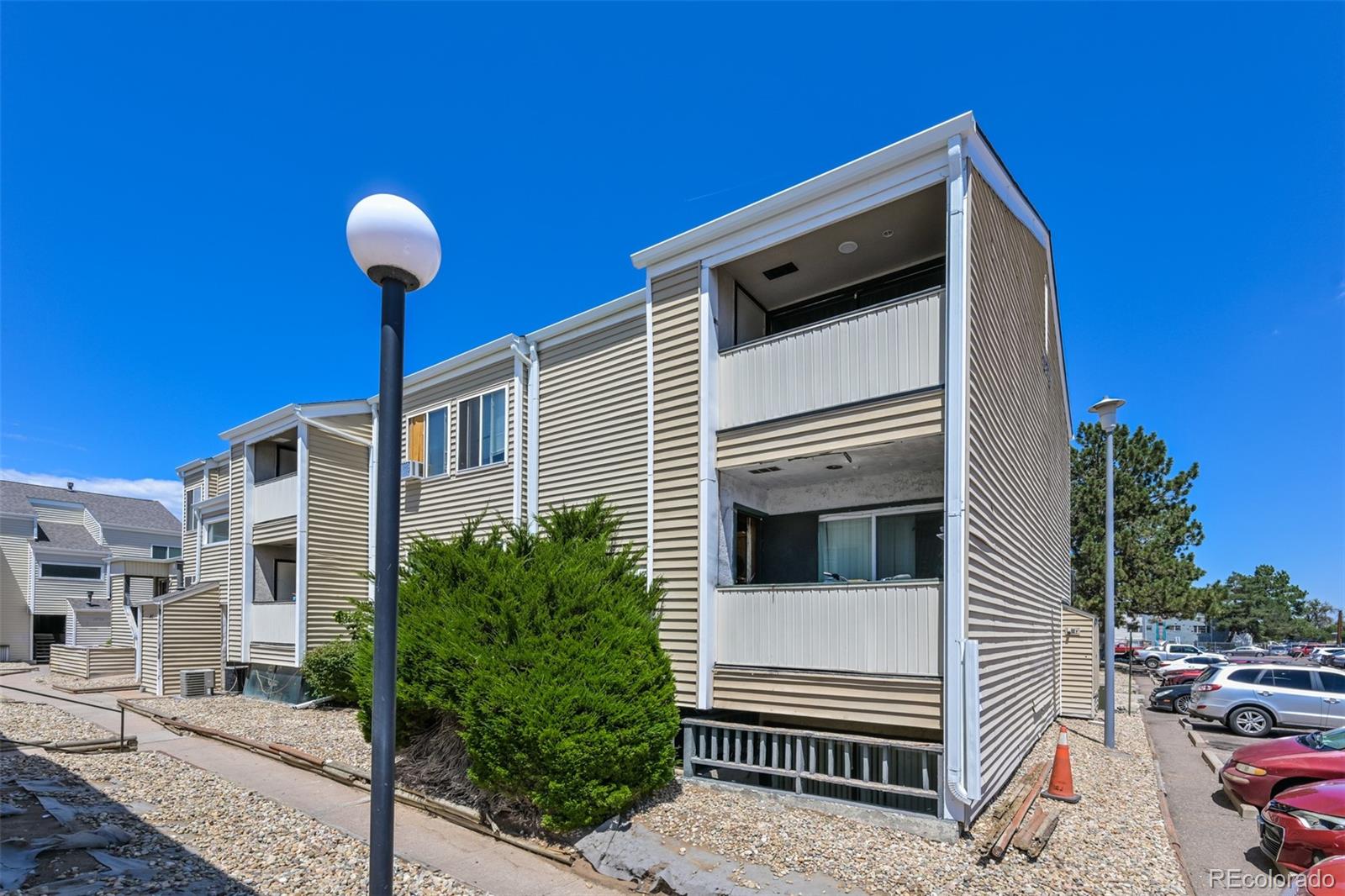 MLS Image #21 for 10772 e exposition avenue,aurora, Colorado