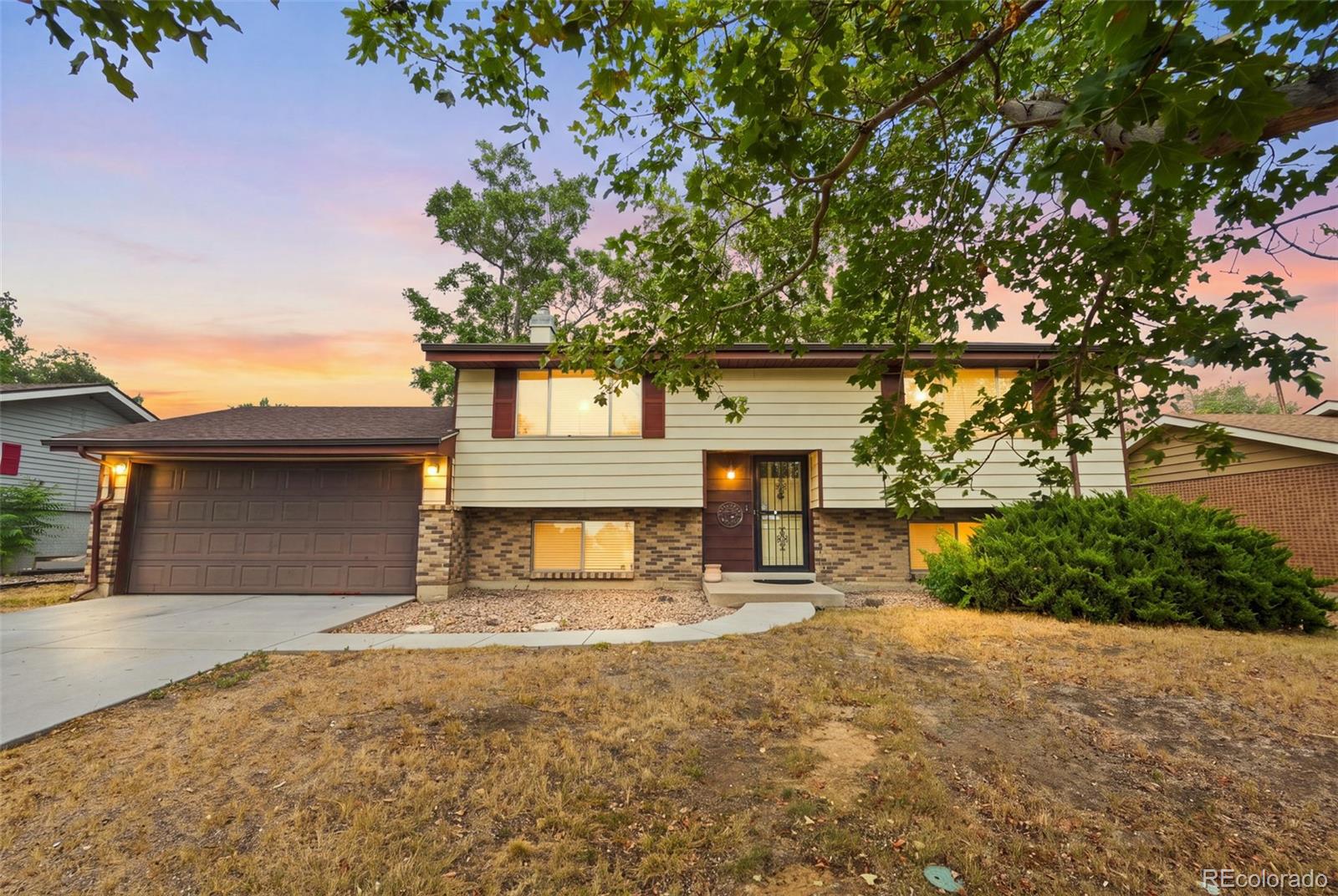 MLS Image #1 for 984 s victor way,aurora, Colorado