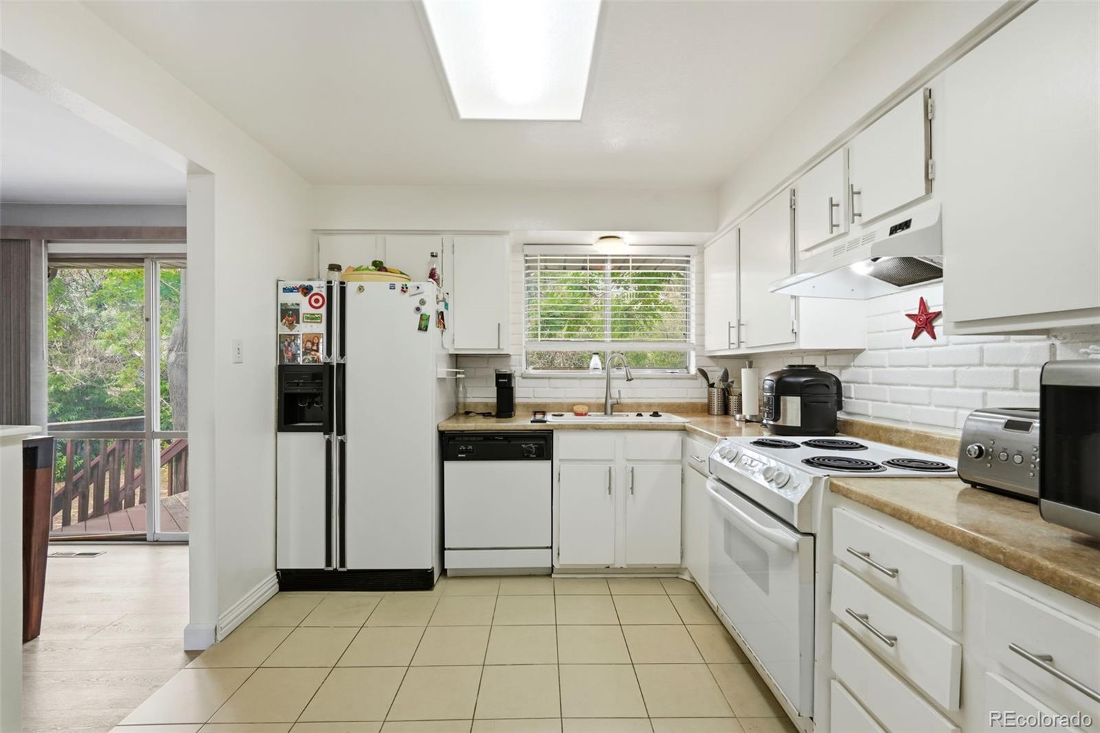 MLS Image #7 for 984 s victor way,aurora, Colorado