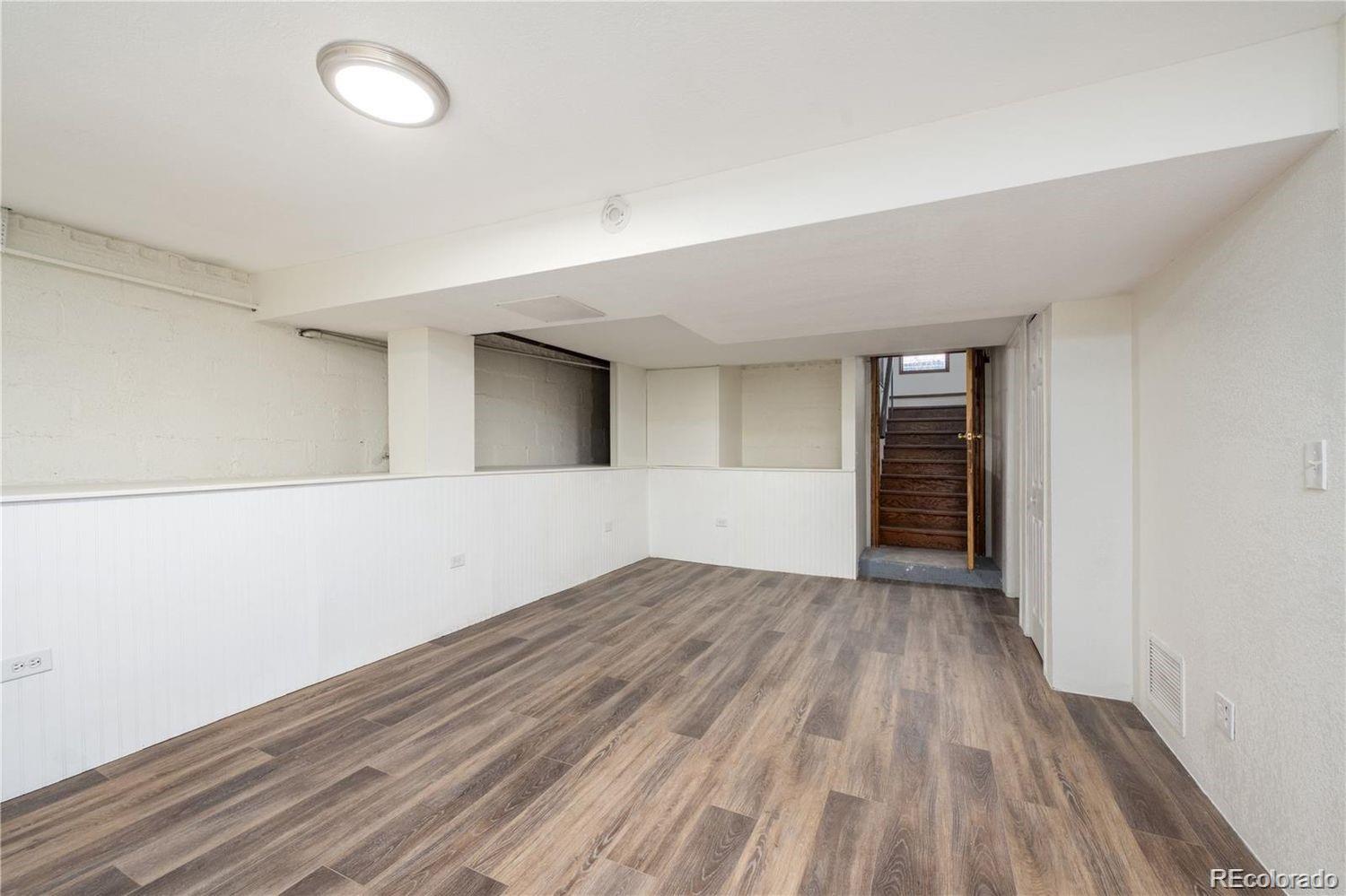 MLS Image #29 for 2102 s pearl street,denver, Colorado