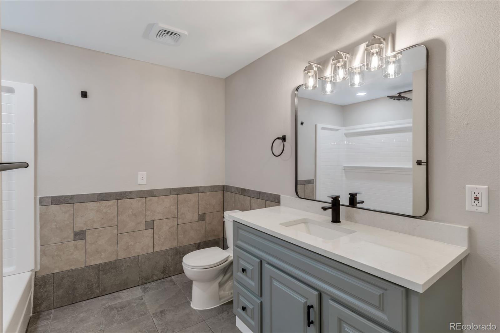 MLS Image #7 for 130 e highline circle 103,centennial, Colorado