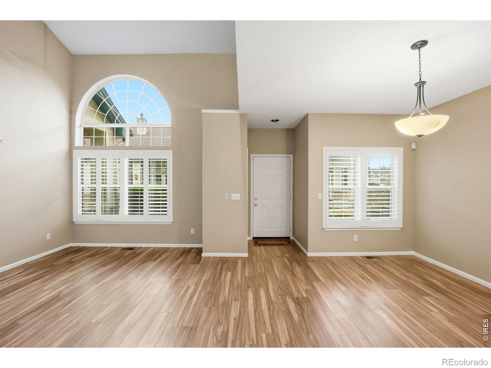 MLS Image #4 for 9976 e hawaii place,aurora, Colorado