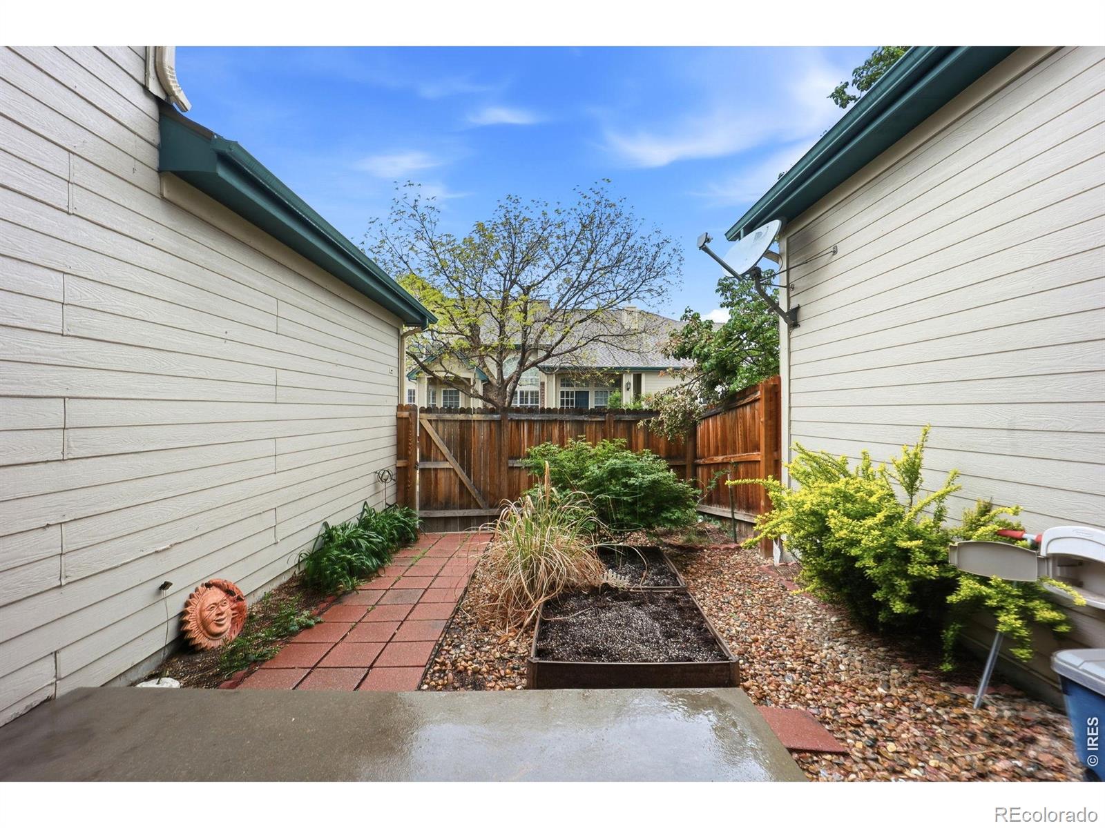 MLS Image #8 for 9976 e hawaii place,aurora, Colorado