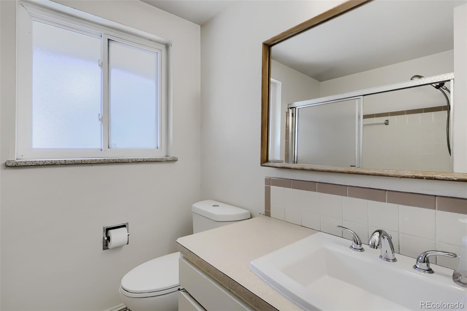 MLS Image #10 for 350 s pierce street,denver, Colorado