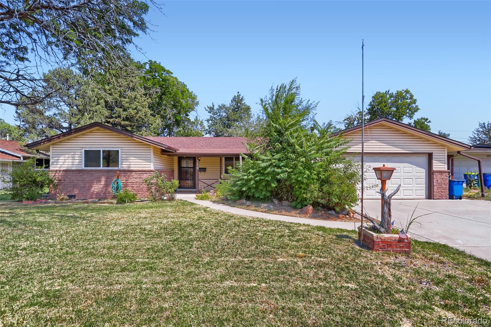 MLS Image #2 for 350 s pierce street,denver, Colorado