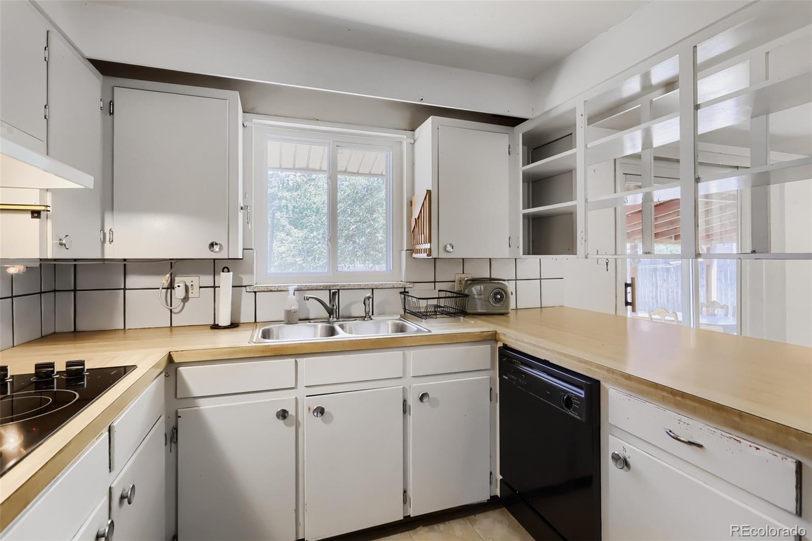 MLS Image #23 for 350 s pierce street,denver, Colorado