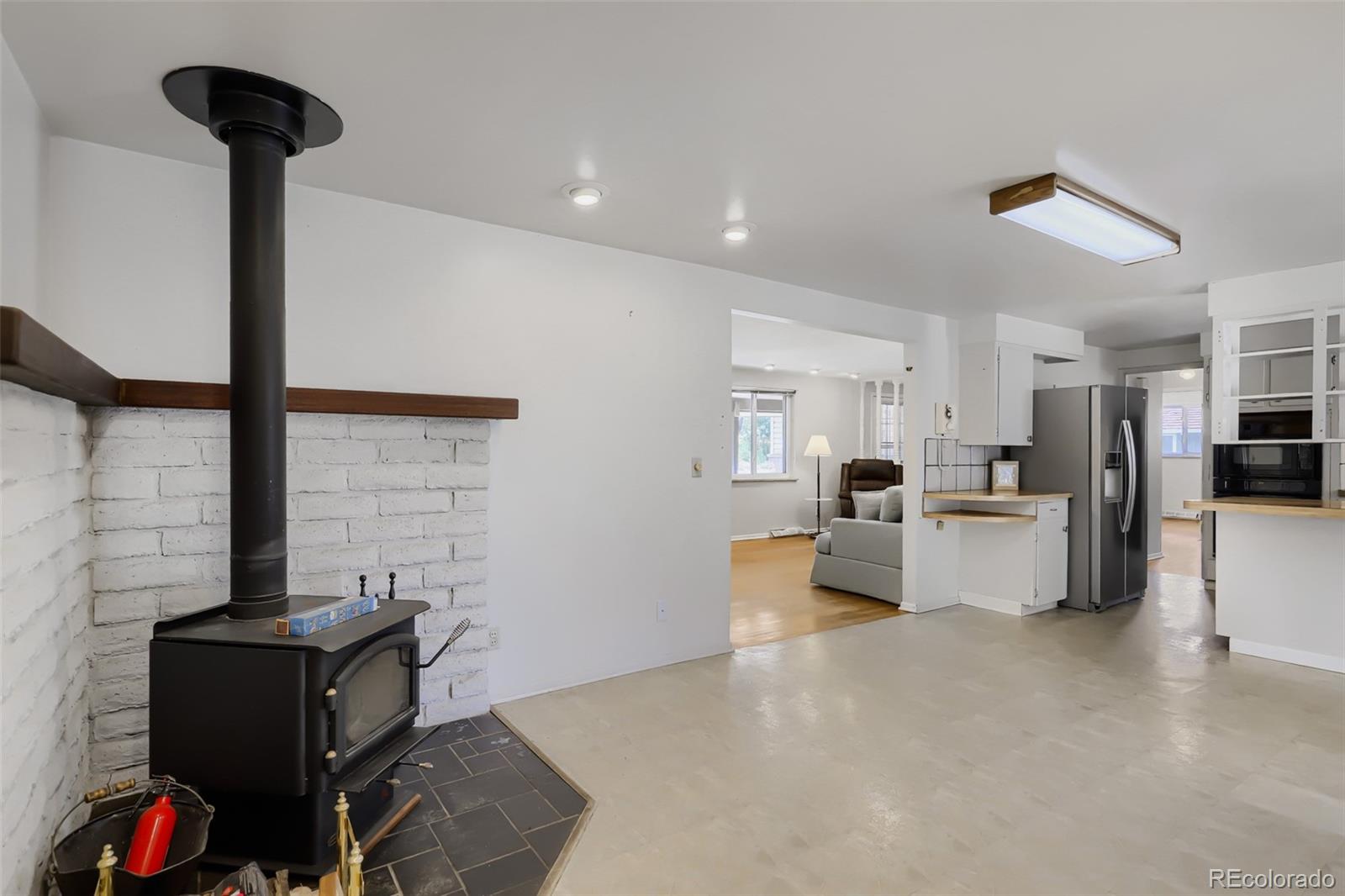 MLS Image #6 for 350 s pierce street,denver, Colorado