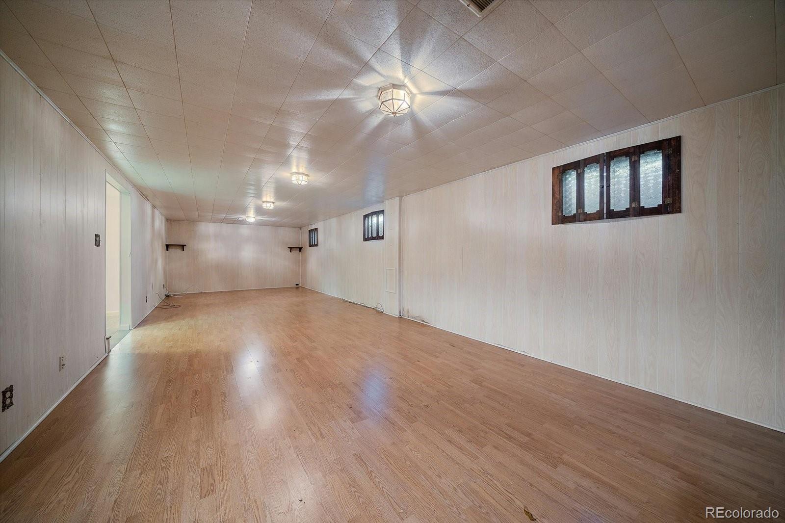 MLS Image #11 for 3180 s utica street,denver, Colorado