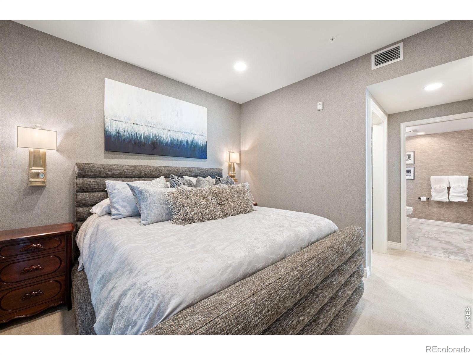 MLS Image #10 for 3601  arapahoe avenue,boulder, Colorado