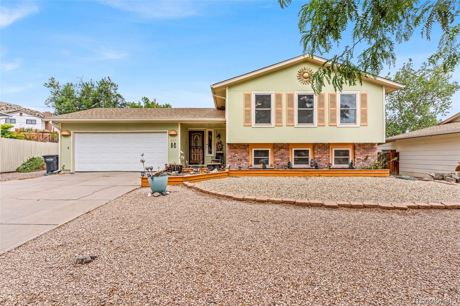 MLS Image #0 for 607  phay avenue,canon city, Colorado
