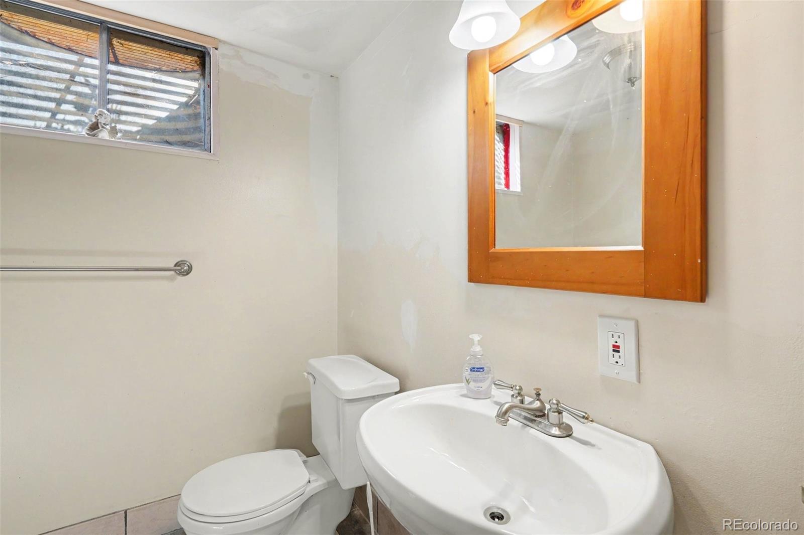 MLS Image #17 for 1483 s balsam street,denver, Colorado