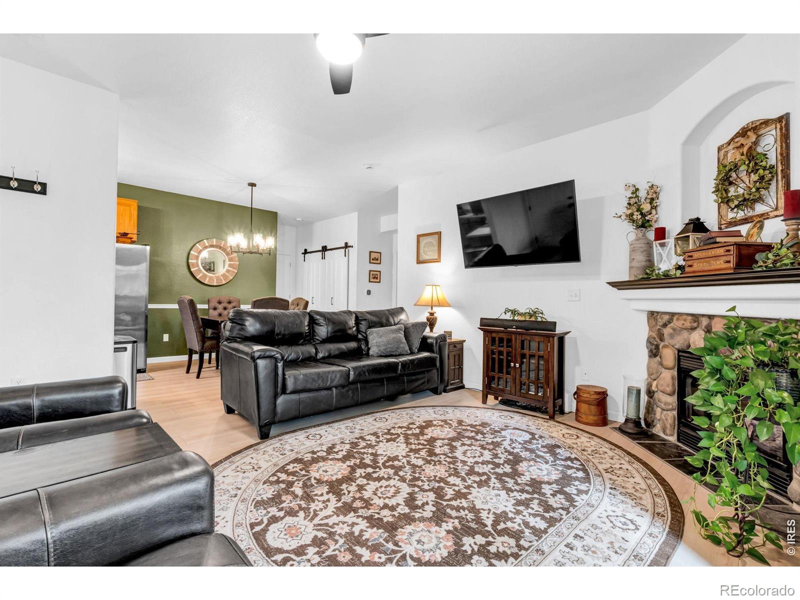 MLS Image #4 for 4715  hahns peak drive,loveland, Colorado