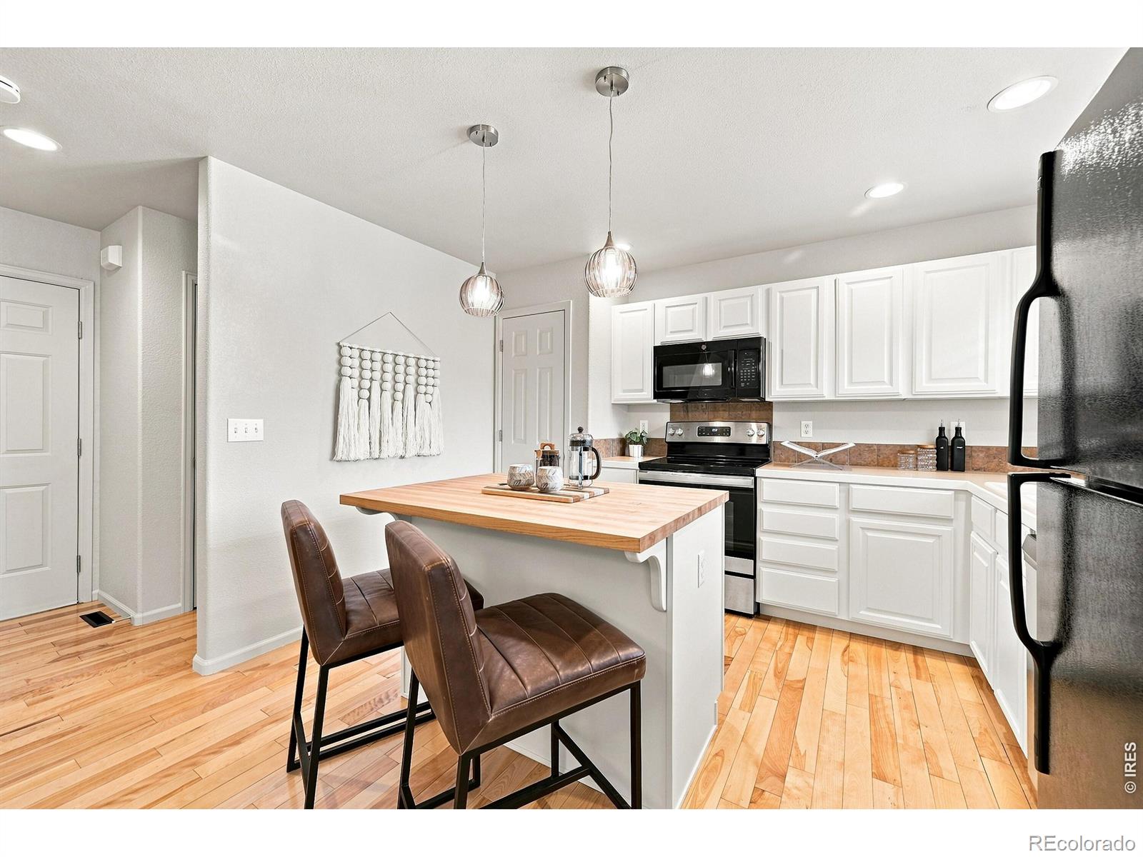 MLS Image #15 for 233  rock bridge lane,windsor, Colorado