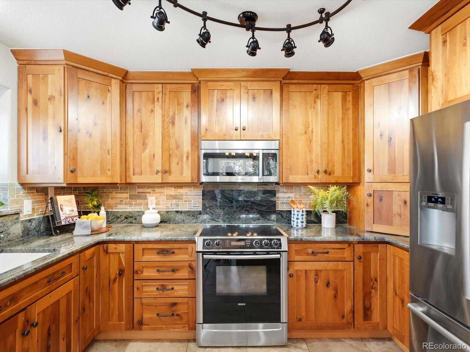 MLS Image #41 for 1960  bluffside terrace,colorado springs, Colorado