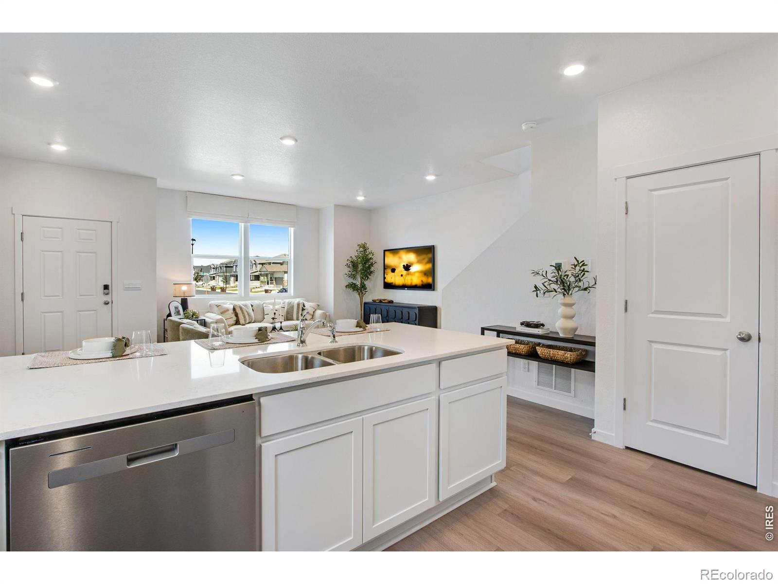MLS Image #14 for 341  fiord way,severance, Colorado