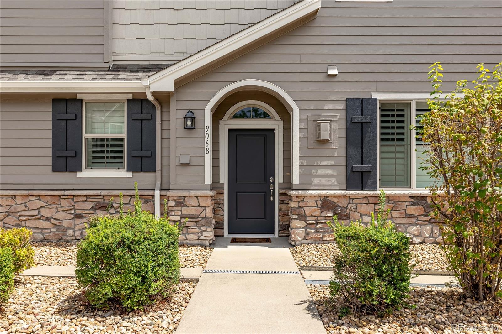 MLS Image #1 for 9068 e phillips drive,englewood, Colorado