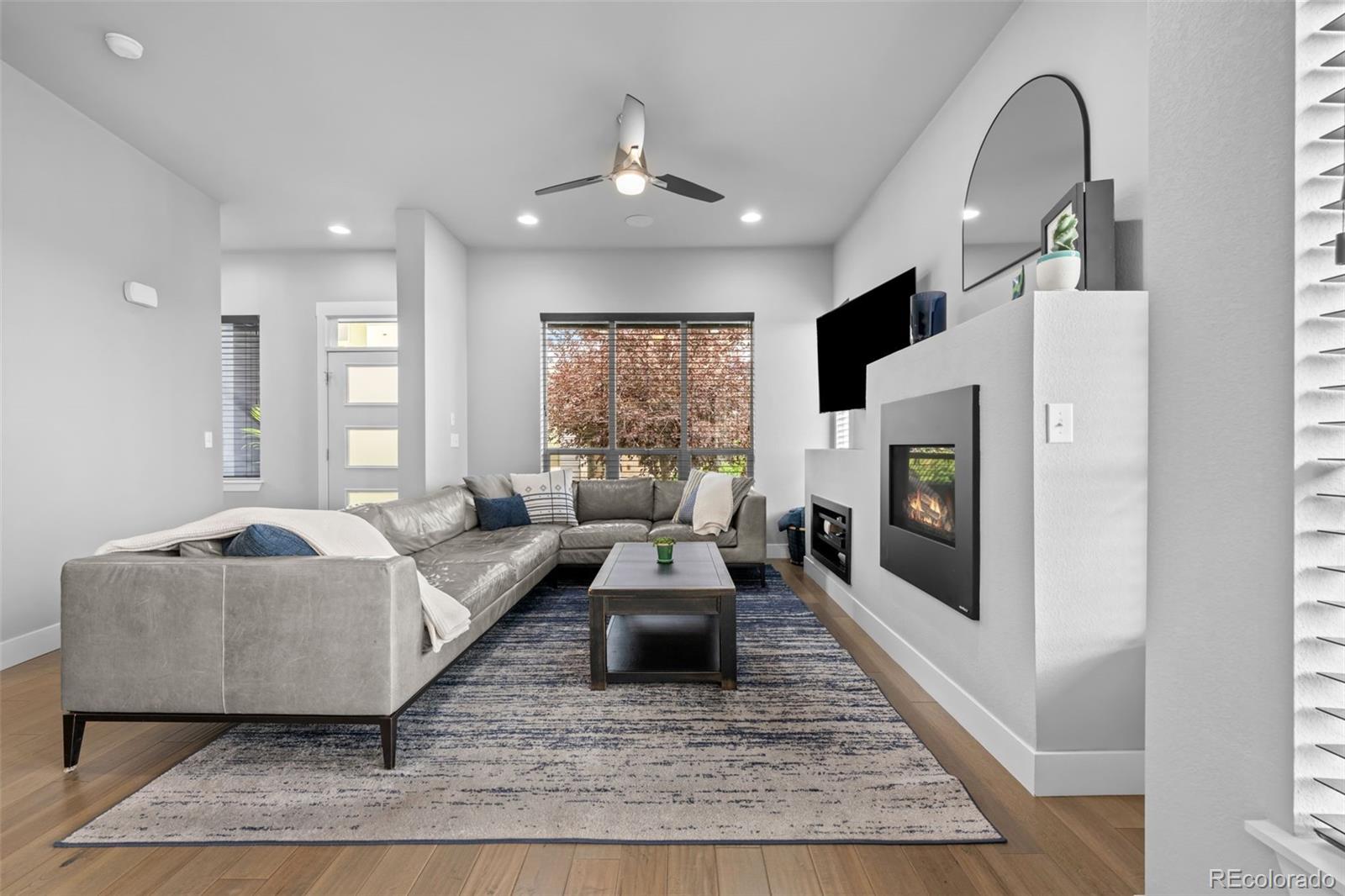 MLS Image #9 for 8803 e 55th avenue,denver, Colorado