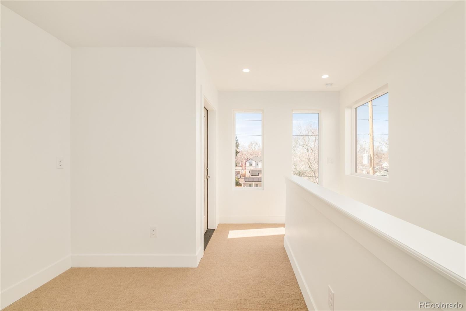 MLS Image #14 for 2349 s high street,denver, Colorado