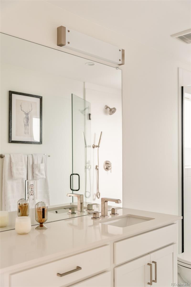 MLS Image #19 for 2349 s high street,denver, Colorado