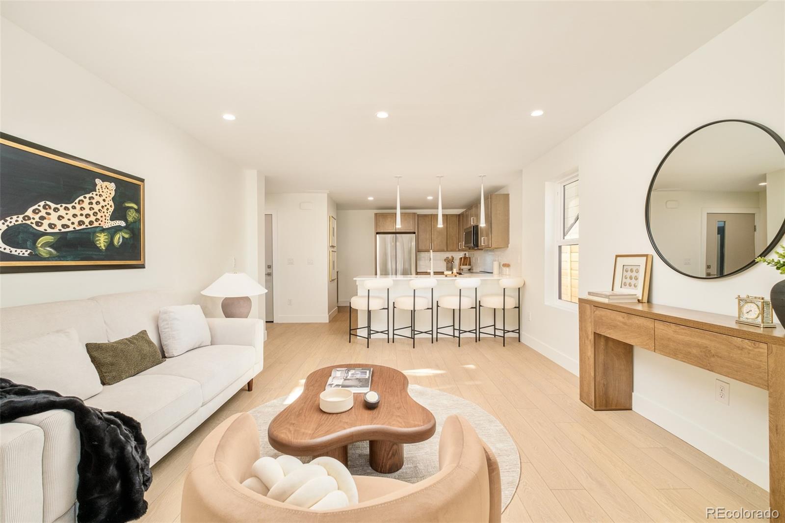 MLS Image #6 for 2349 s high street,denver, Colorado