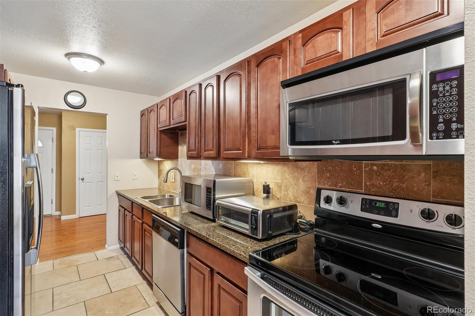MLS Image #11 for 2710 s linley court,denver, Colorado