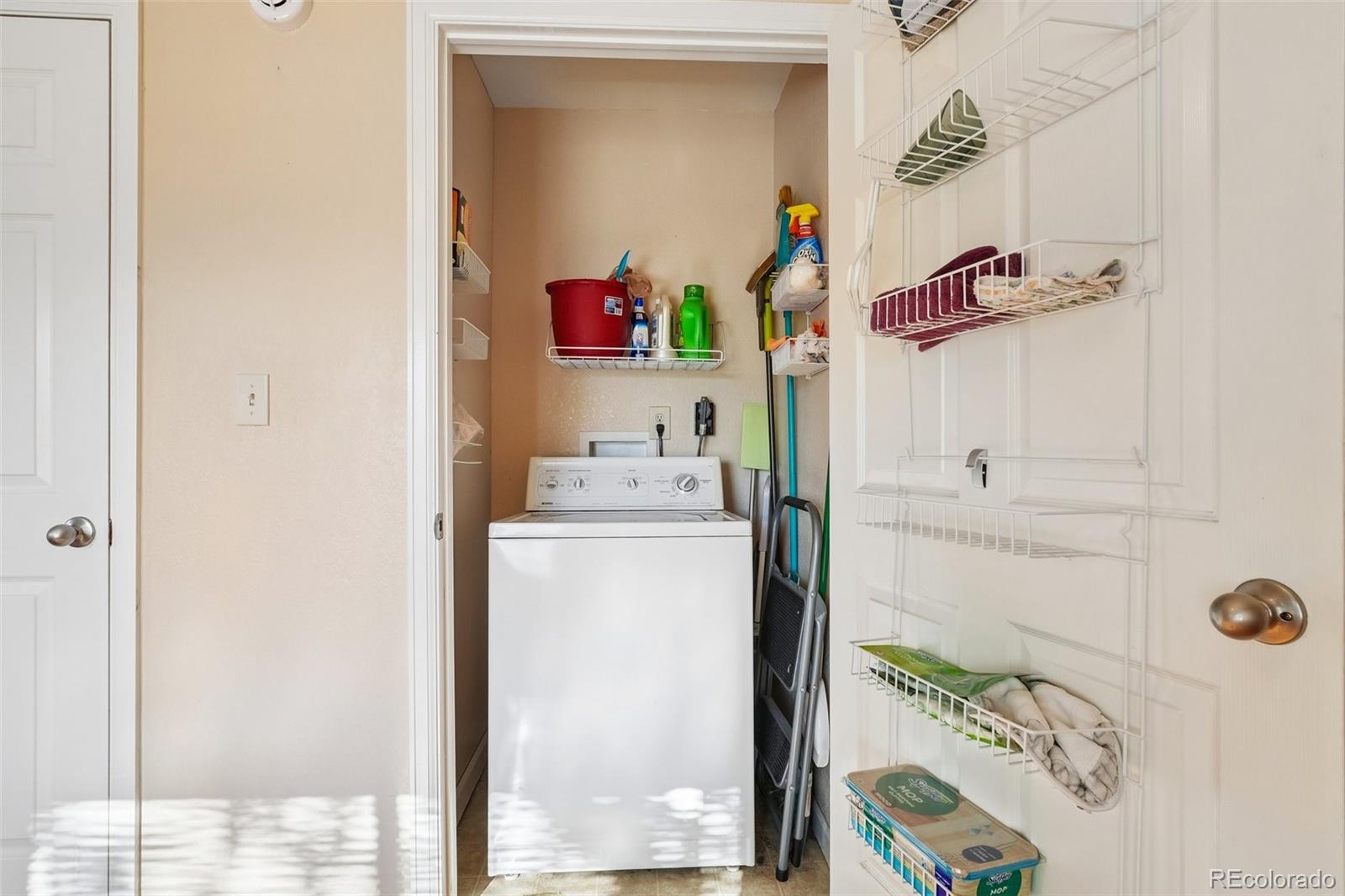 MLS Image #13 for 2710 s linley court,denver, Colorado
