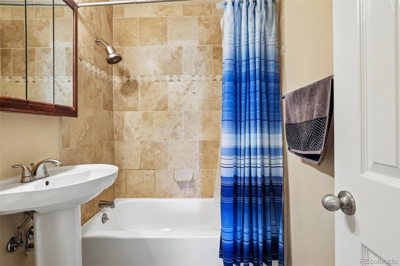 MLS Image #17 for 2710 s linley court,denver, Colorado