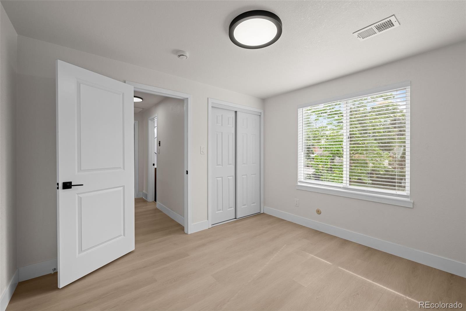 MLS Image #24 for 1779 s monaco parkway,denver, Colorado
