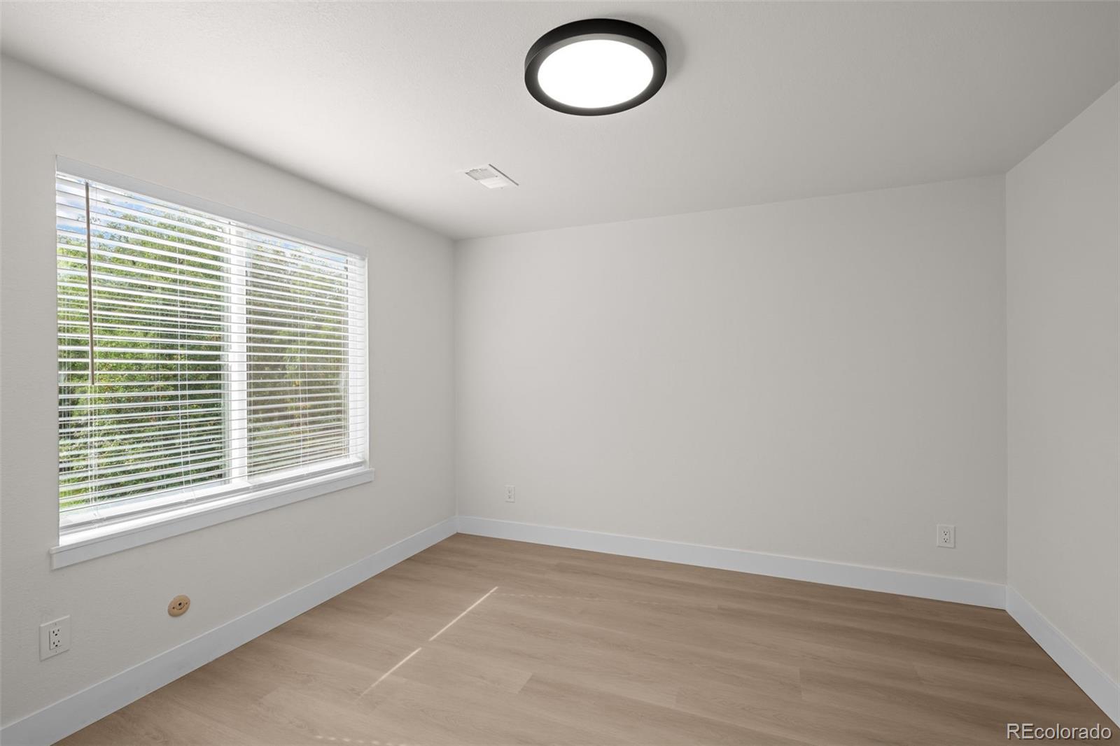 MLS Image #25 for 1779 s monaco parkway,denver, Colorado