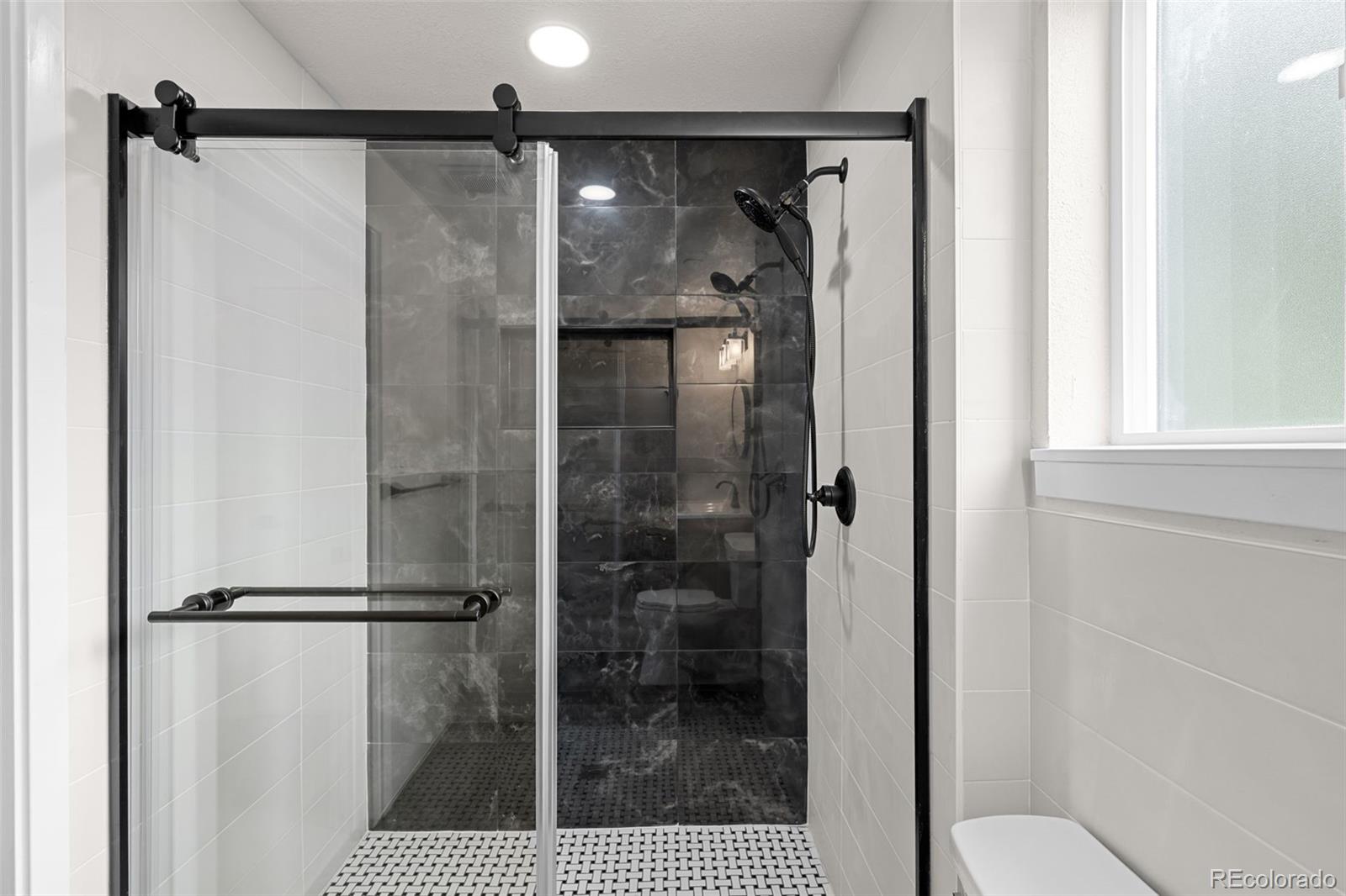 MLS Image #31 for 1779 s monaco parkway,denver, Colorado
