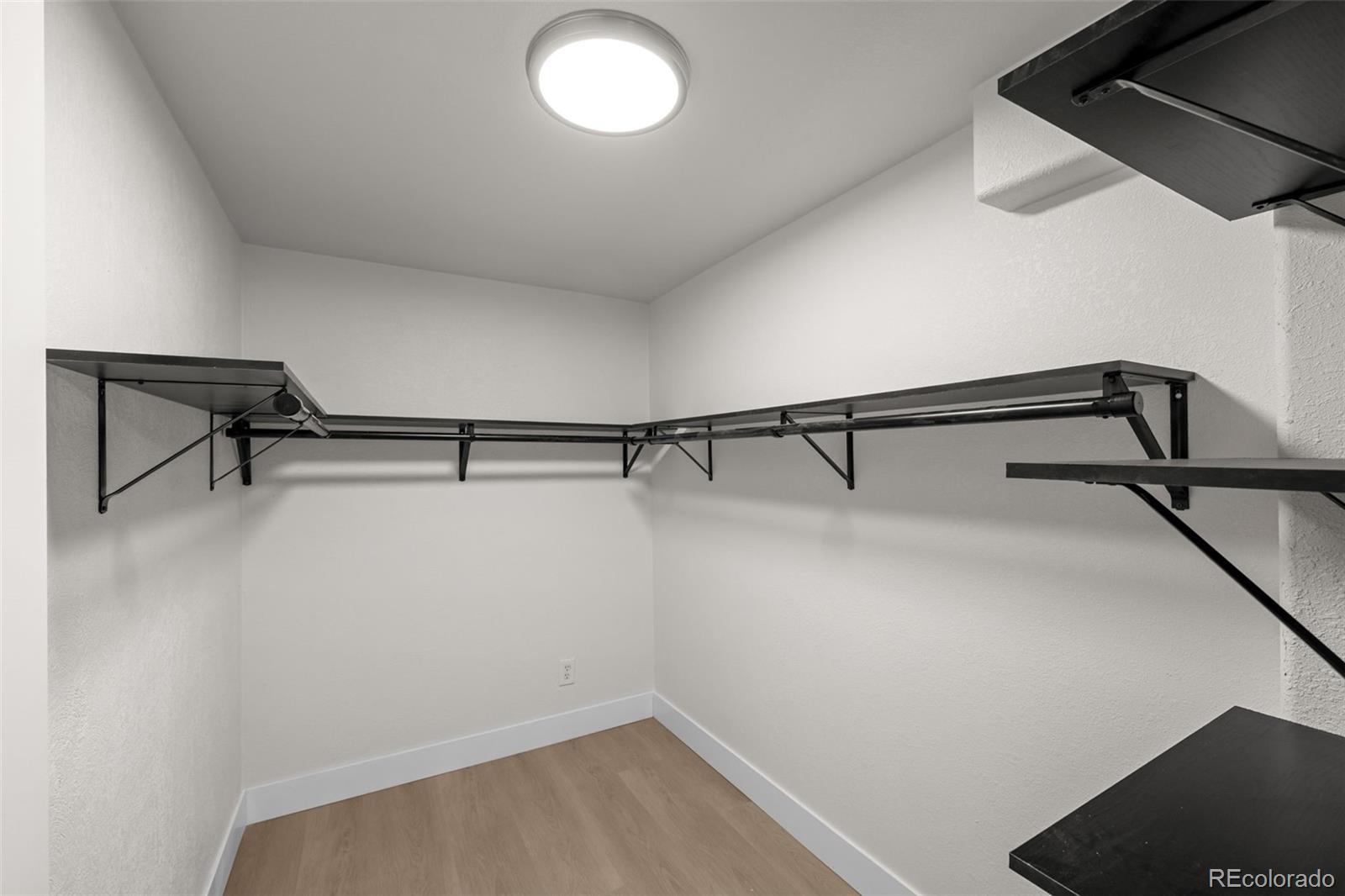 MLS Image #32 for 1779 s monaco parkway,denver, Colorado