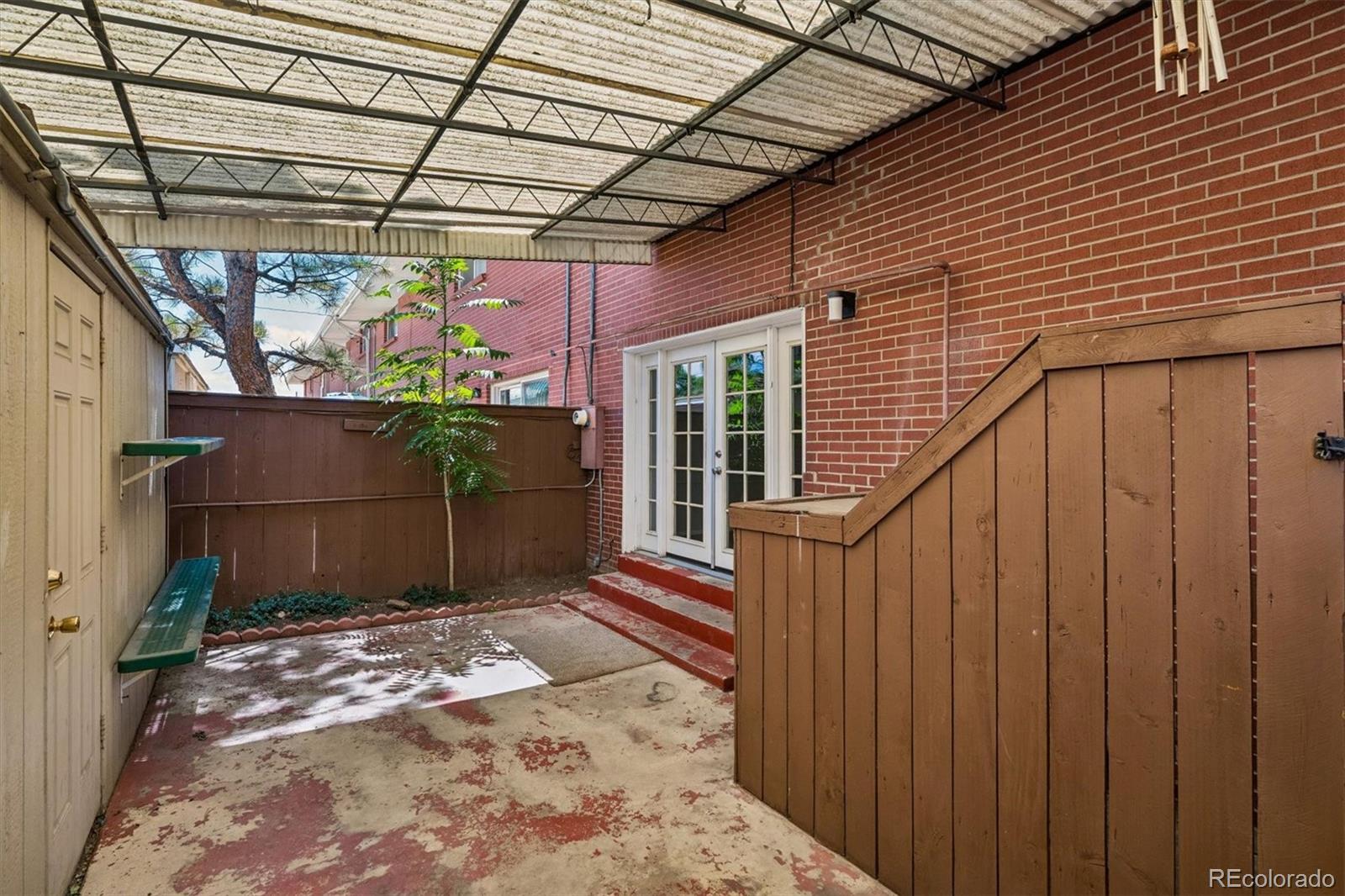 MLS Image #22 for 3942 s yosemite street,denver, Colorado
