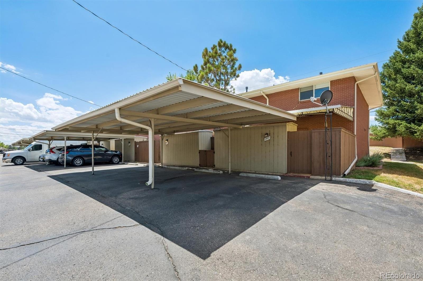 MLS Image #24 for 3942 s yosemite street,denver, Colorado