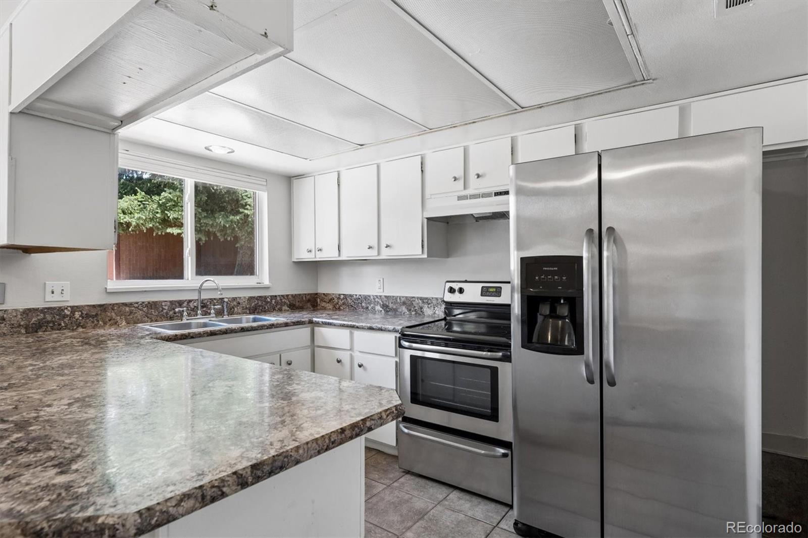 MLS Image #6 for 3942 s yosemite street,denver, Colorado