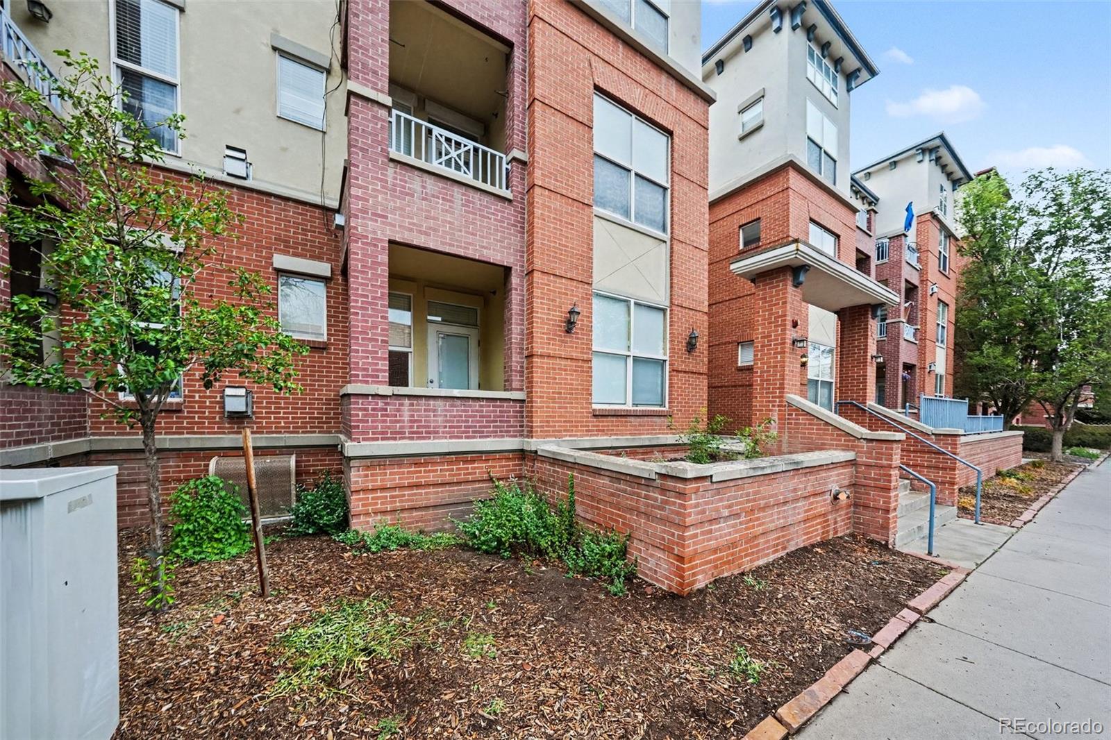 MLS Image #15 for 1747 n pearl street 103,denver, Colorado