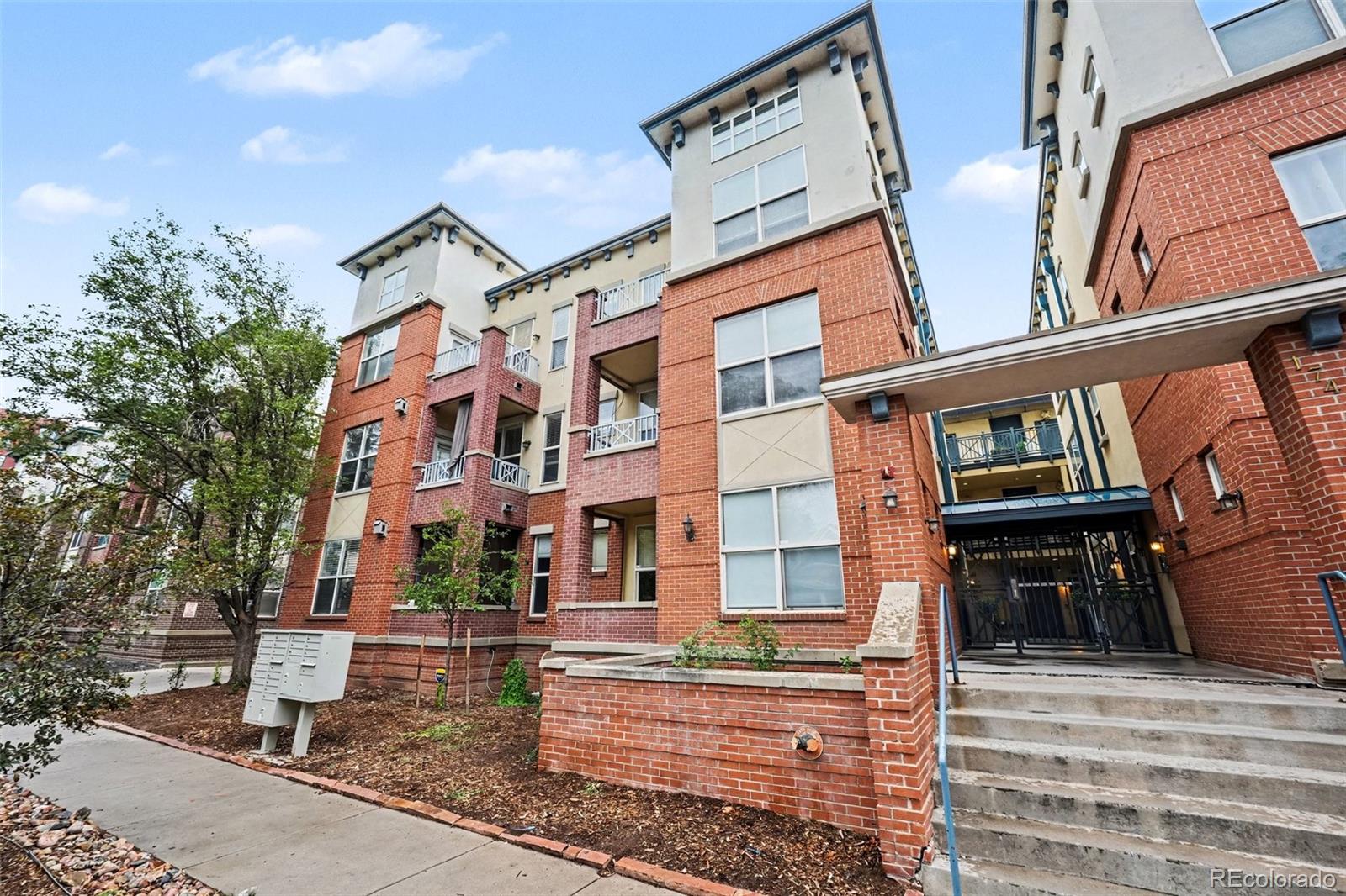 MLS Image #16 for 1747 n pearl street 103,denver, Colorado
